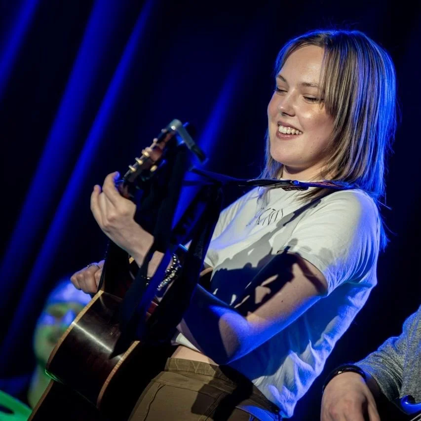 Taylor Lally — acoustic singer Pop · Soul for Belfast weddings and corporate events in Northern Ireland