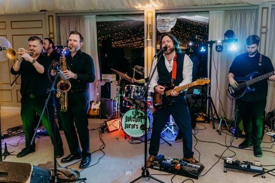 Jukebox Jurors — live Pop · Rock · Indie band for Belfast and Northern Ireland weddings, corporate events and private parties